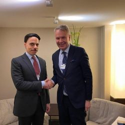 وزير الداخلية الإماراتي يصل إلى الرياض
