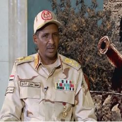 الرئاسة المالية توشح وزير الدفاع الموريتاني