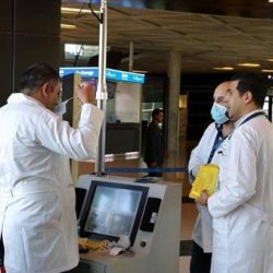 الإمارات تجري 220 ألف فحص للكشف عن المصابين بفيروس كورونا