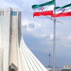 استشهاد أحد أفراد الدفاع المدني أثناء مباشرته حريق بسوق الصواريخ بجدة