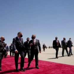 بومبيو يستقل أول رحلة مباشرة بين الخرطوم وتل أبيب