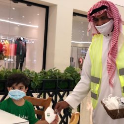 أمير منطقة الباحة يكرم أعضاء جمعية ساعد للبحث والإنقاذ