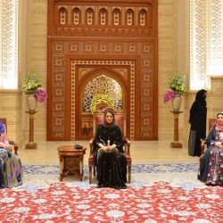 الويمني يزور مزرعة الدارسي ويكرم المشاركين في مبادرة “نأكل ما نزرع”