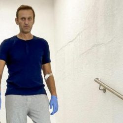 رجل الأعمال ابن سمار يحتفي بشاعري المليون