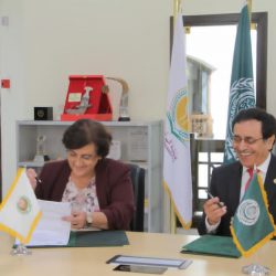 فرنسا: مداهمة مقر وزير الصحة في إطار تحقيق بإدارة أزمة كوفيد-19