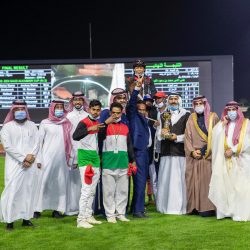 الصقارون السعوديون يتنافسون لكسر الرقم القياسي لأسرع صقر في مهرجان الملك عبدالعزيز