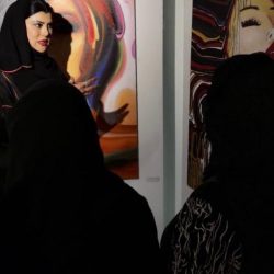 السجن والغرامة .. عقوبة من يمارس العنف أو الاساءة ضد المرأة