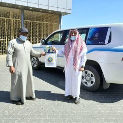 بلدية الشوقية تواصل رفع الحواجز الخرسانية المهملة