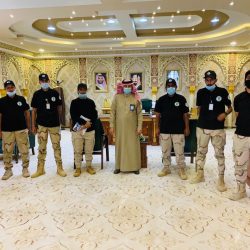 سمو أمير منطقة الباحة يتسلم تقرير البرنامج الرياضي لمركز الصم ويبارك اقامة اول بطولة لكرة القدم للصم على مستوى المملكة بالباحة