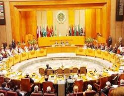 صباح الأحد .. تعامد القمر على الكعبة المشرفة