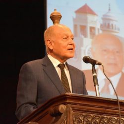 سمو أمير الباحة يدشن أول موسوعة للأدب الشفهي والطب الشعبي على مستوى المملكة