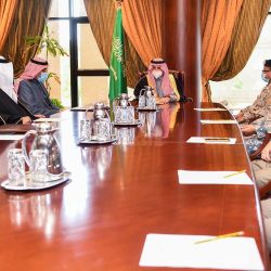 أمير منطقة الحدود الشمالية يدشن مشروعات منظومة البيئة والمياه في المنطقة