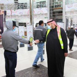 سمو الأمير فيصل بن نواف يطلع على سير الدراسة في جامعة الجوف ويتسلم التقرير السنوي للجامعة