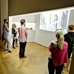 وفاة داعمة العمل الخيري “نورة الملاحي”