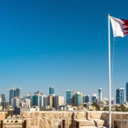 استمرار التحفظ على السفينة البنمية الجانحة بقناة السويس