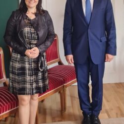 بركات: البرلمان العربي يولي اهتماما كبيرا بالتشريعات التي تحمي الأطفال من مخاطر التواصل الاجتماعي