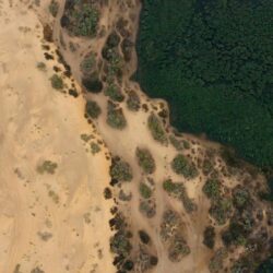 أمير منطقة مكة المكرمة يستقبل وزير الشؤون البلدية والقروية والإسكان ماجد الحقيل