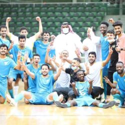 وفد ثقافة الشمالية يزور متحف السلطاني بعرعر