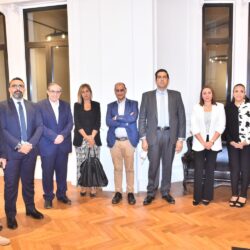 رئيس وزراء باكستان يستقبل رئيس البرلمان العربي ويبحثان: القضية الفلسطينية والأمن الاقتصادي ومواجهة الإسلاموفوبيا