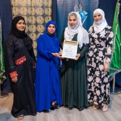 «طالبان» تجري محادثات مع الحكومة الأفغانية لتسليم كابل سلمياً