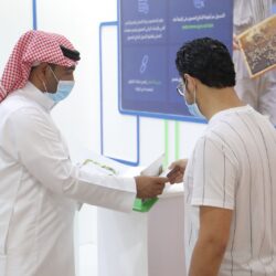 مدير مكتب تعليم أملج يتفقد عددا من المدارس وسط بروتوكولات صحية