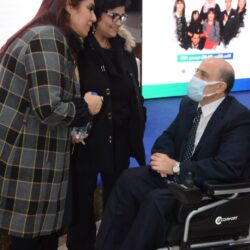 « إيمان أيوب » مديرة نادى ثقافى فى نقل عام