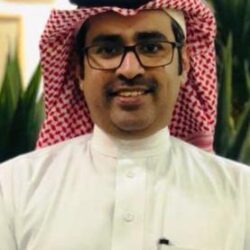 معالي رئيس جامعة الملك سعود يكرّم الطلبة الحاصلين على الجوائز و المراكز الأولى في المسابقات المختلفة على مستوى المملكة