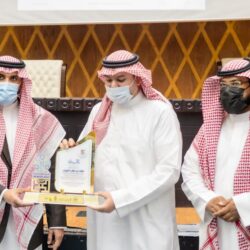الأمير سعود بن جلوي يكرم الفائزين بجائزة تعزيز للعمل التطوعي في دورتها الأولى