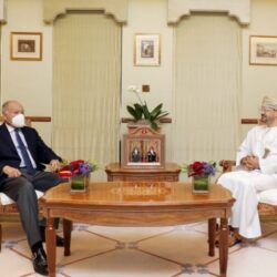 الامين العام في محاضرة امام كلية الدفاع الوطني بمسقط: تضامن الدول العربية هو المنجاة الوحيدة في مواجهة التهديدات الاقليمية والدولية