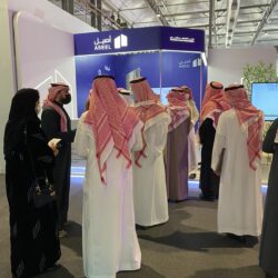 المشرف على الجمعيات الخيرية بوزارة الداخلية سعادة الدكتور علي العتيبي يزور جمعية(رحمة)