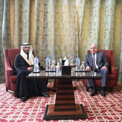 العسومي يعقد جلسة مباحثات مشتركة مع رئيس المجلس الشعبي الجزائري بالقاهرة