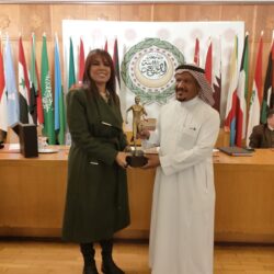 كشافة الأردن تكرم الزميل عادل القاضي وعدد من أصدقاء كشافة شباب مكة وتمنحهم العضوية الشرفية