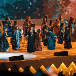 الأمير سعود بن عبدالله يرعى حفل فرح جدة 2022″ للاحتفاء بـ 2020 عريساً 