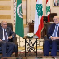 المأربي يحصل على جائزه رواد الخير والعطاء في احتفال بالقاهره المأربي يحصل على جائزه رواد الخير والعطاء في احتفال بالقاهره