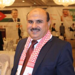 أبو الغيط يلتقي رئيس المجلس الرئاسي اليمني ويؤكد دعم الجامعة العربية للحكومة الشرعية وجهودها في استعادة فاعلية المؤسسات