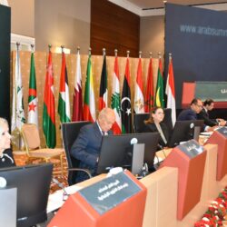 “ماكينة نجاح” كتاب جديد يروي رحلة مليئة بالصدمات لتصحيح المسار عبر 10 مراحل فكرية مهارية علمية وعملية