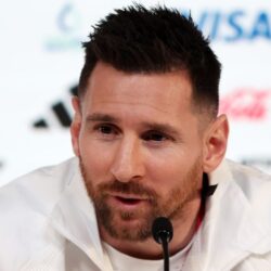 توجيهات للجهات الحكومية بتقديم نهاية دوام اليوم الثلاثاء إلى الساعة 12 ظهرًا لمتابعة مباراة المنتخب