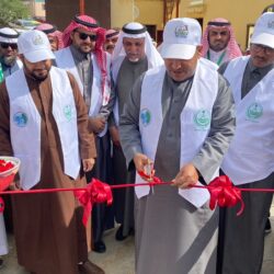 لمسة وفاء جسدتها مدرسة الطوال الابتدائية إحتفاء بمسيرة المعلم المتقاعد محمد بن علي ناشب 