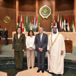 رئيس مجلس الوزراء العراقي السيد محمد شياع السوداني يستقبل رئيس البرلمان العربي