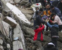 الخارجية المصرية : إطلاق سراح المصريين الستة المحتجزين فى ليبيا