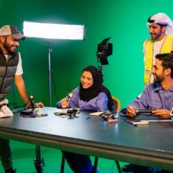 إزاء دعمه وجهوده الكبيرة للجمعية :   جمعية التنمية بثول تكرم عبدالله الجميح