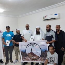 محافظ طريف يكرم متطوعي ومتطوعات جمعية طريف الخيرية