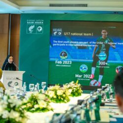 رئيس جامعة سوهاج يشهد مناقشة رسالة دكتوراه لوافد كويتي بكلية التربية