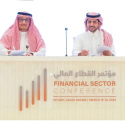 أمير تبوك يلتقي أهالي محافظة أملج