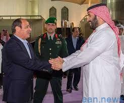 سمو ولي العهد يلتقي الرئيس المصري