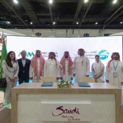 2000 زائر و25 شركة وجهة واتفاقيتين تعاون في معرض المهنة والأعمال ال ١٥ بجامعة الأعمال بجدة