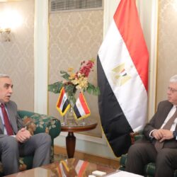 سمو الأمير سعود بن جلوي يُقلّد مدير الدفاع المدني بجدة رتبته الجديدة