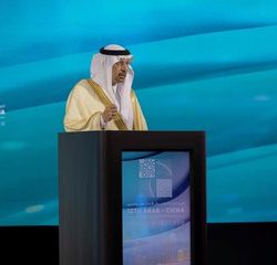 وزيرة الهجرة تستقبل السفير الكويتي بالقاهرة لبحث أوضاع الجالية المصرية بالكويت