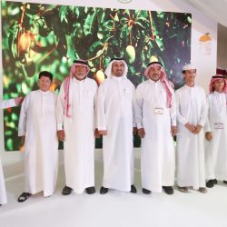 “اللحيدان” يبحث سبل الاستفادة من اراضي وزارة البيئة بمنطقة الباحة 