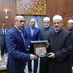 الرئيس الموريتاني: نعمل أن نجاح القمة العربية الاقتصادية التي تستضيفها نواكشوط للنهوض بالعمل العربي